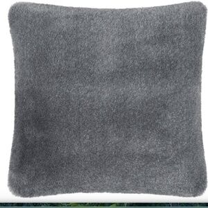 URBAN BARN Faux fur pillow cover
